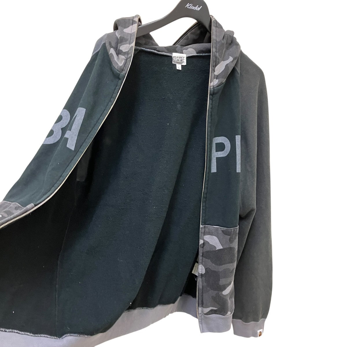 BAPE BY A BATHING APE 無地×カモフラフルジップパーカー 古着・中古-4枚目のアイテム画像