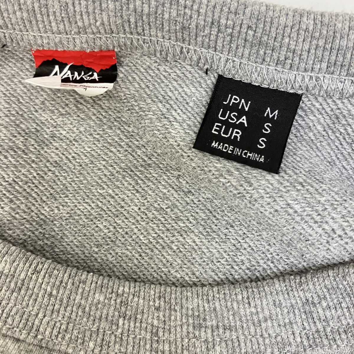 ロゴ刺繍スウェット