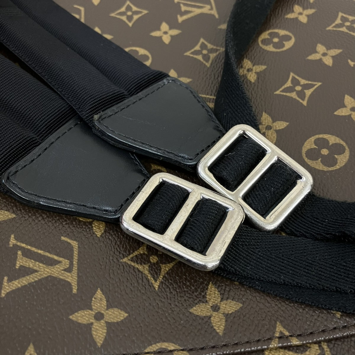 LOUIS VUITTON(ルイヴィトン) クリストファーMMモノグラム・マカサー LOUIS VUITTON(ルイヴィトン) クリストファーMMモノグラム・マカサー