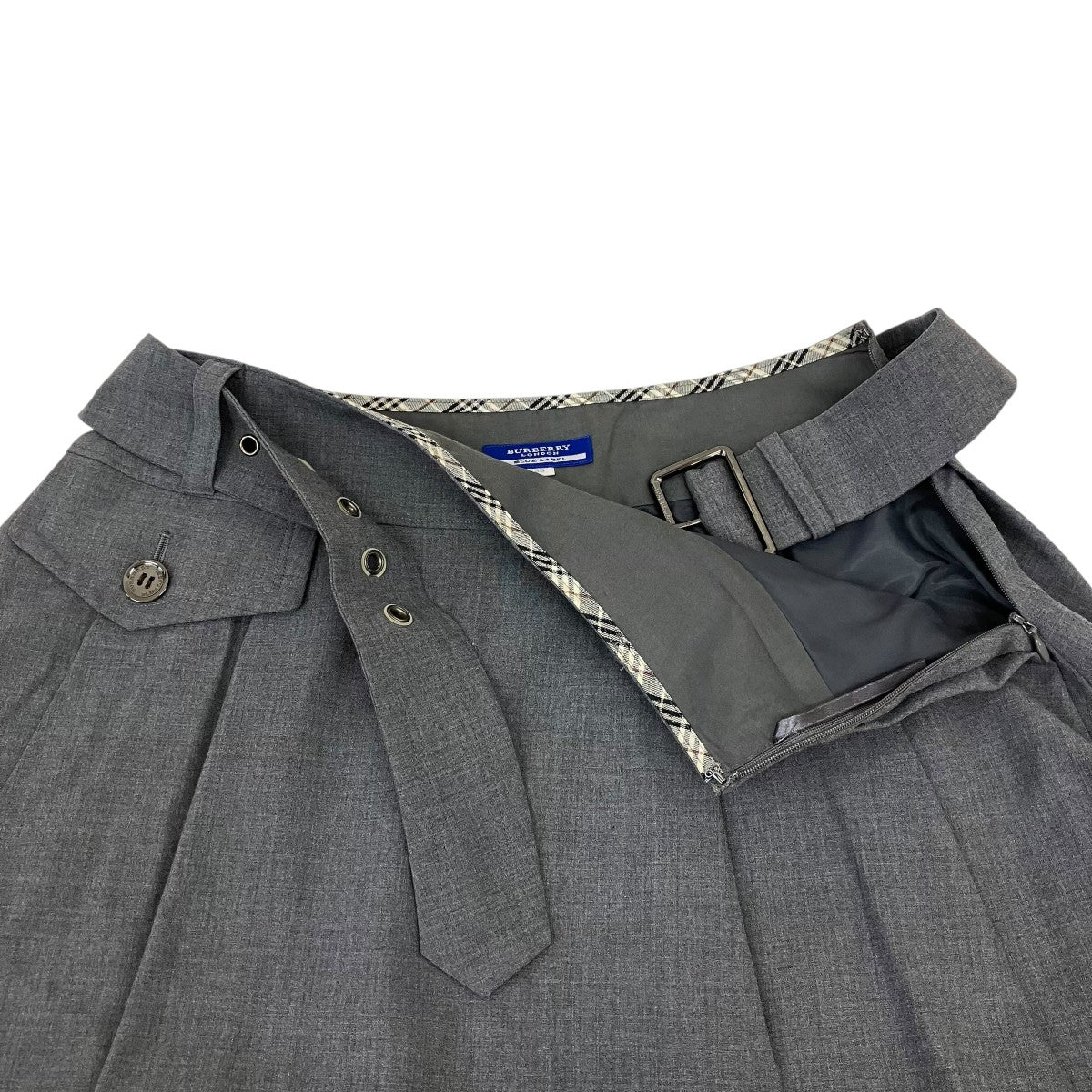 BURBERRY BLUE LABEL(バーバリーブルーレーベル) ベルト付きミニ