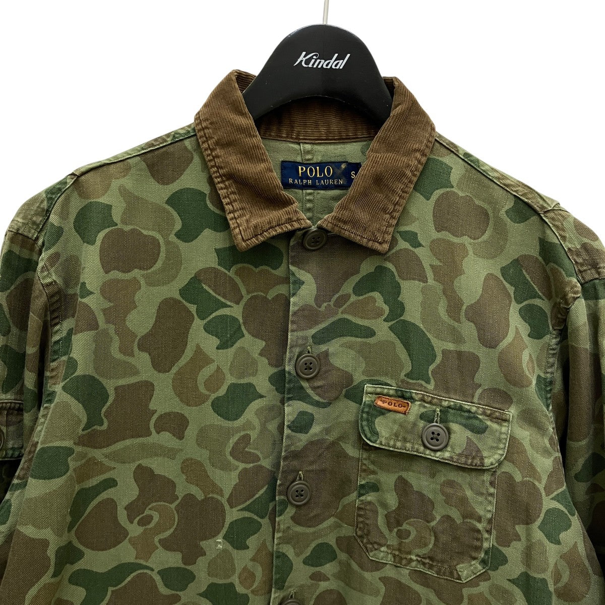 カモフラージュ柄ハンティングシャツ