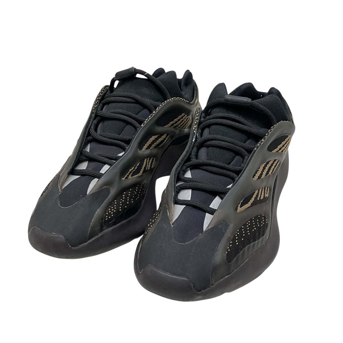 YEEZY 700V3  Clay BrownローカットスニーカーGY0189