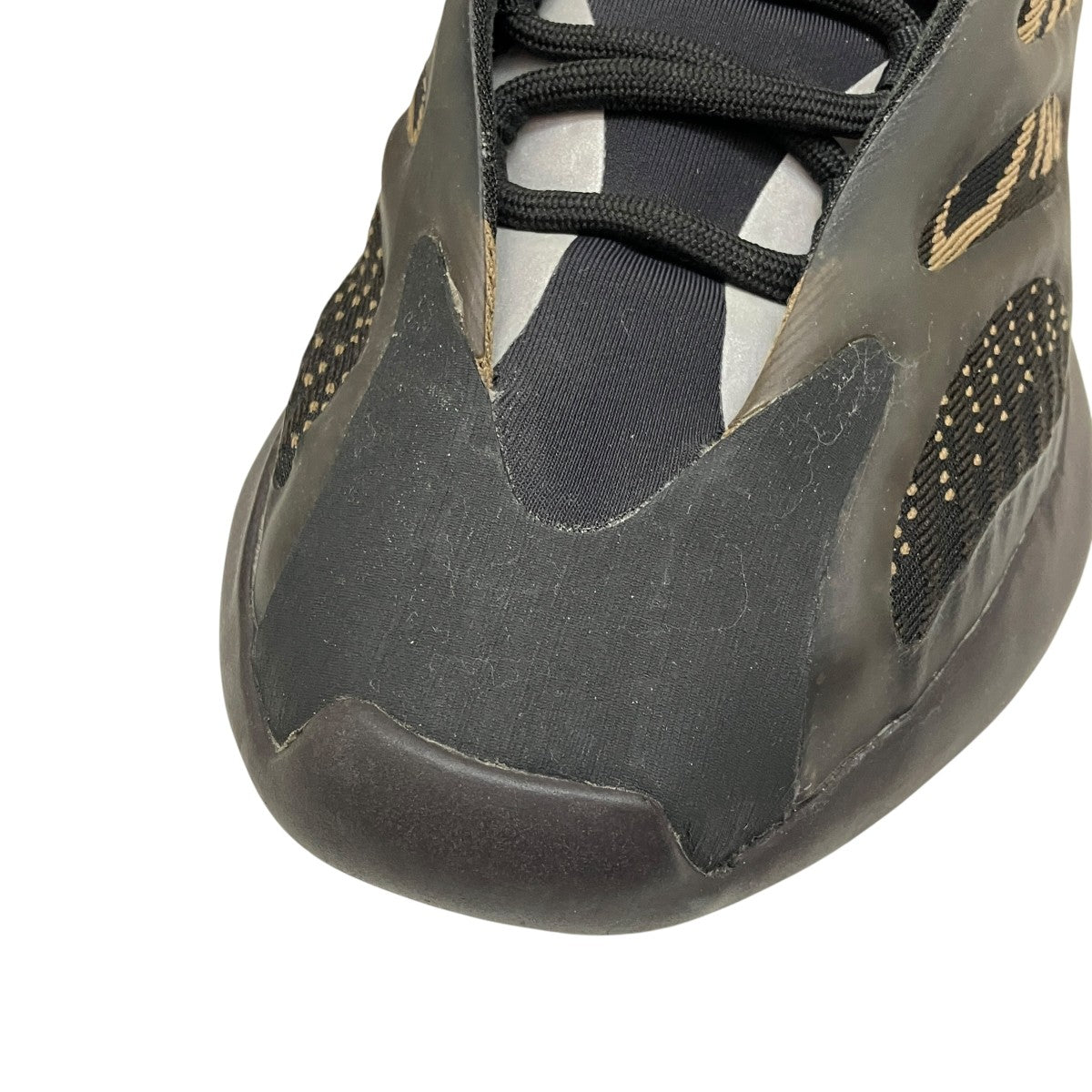 YEEZY 700V3  Clay BrownローカットスニーカーGY0189