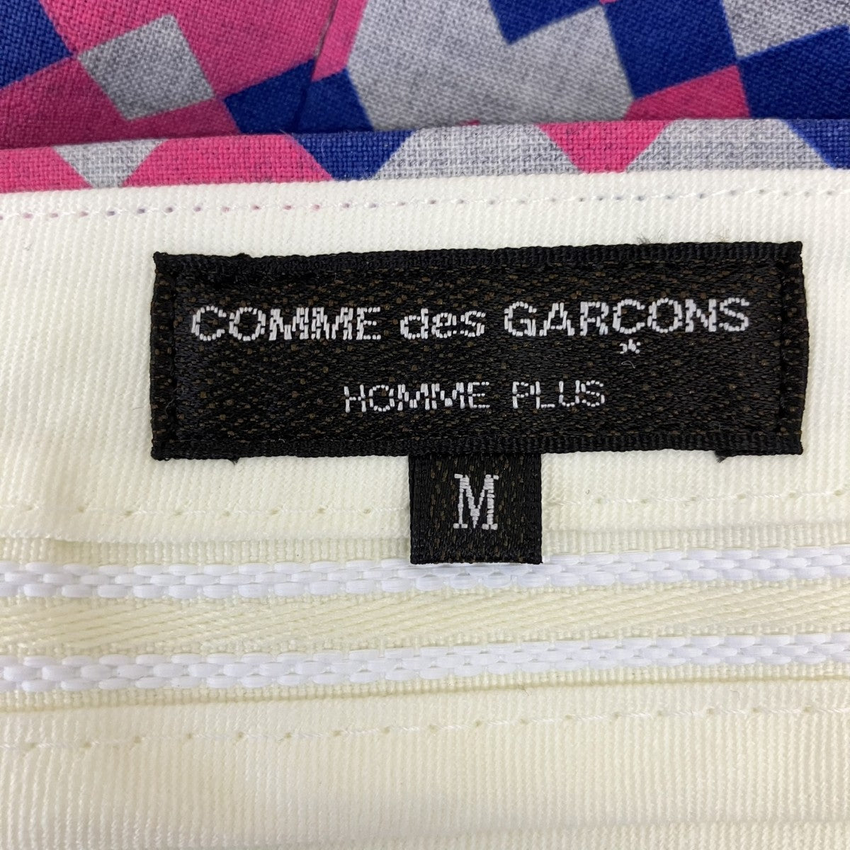 COMME des GARCONS HOMME PLUS AD2025 幾何学模様 参考上代\53，900総柄ショートパンツPQ-P057 古着・中古-5枚目のアイテム画像
