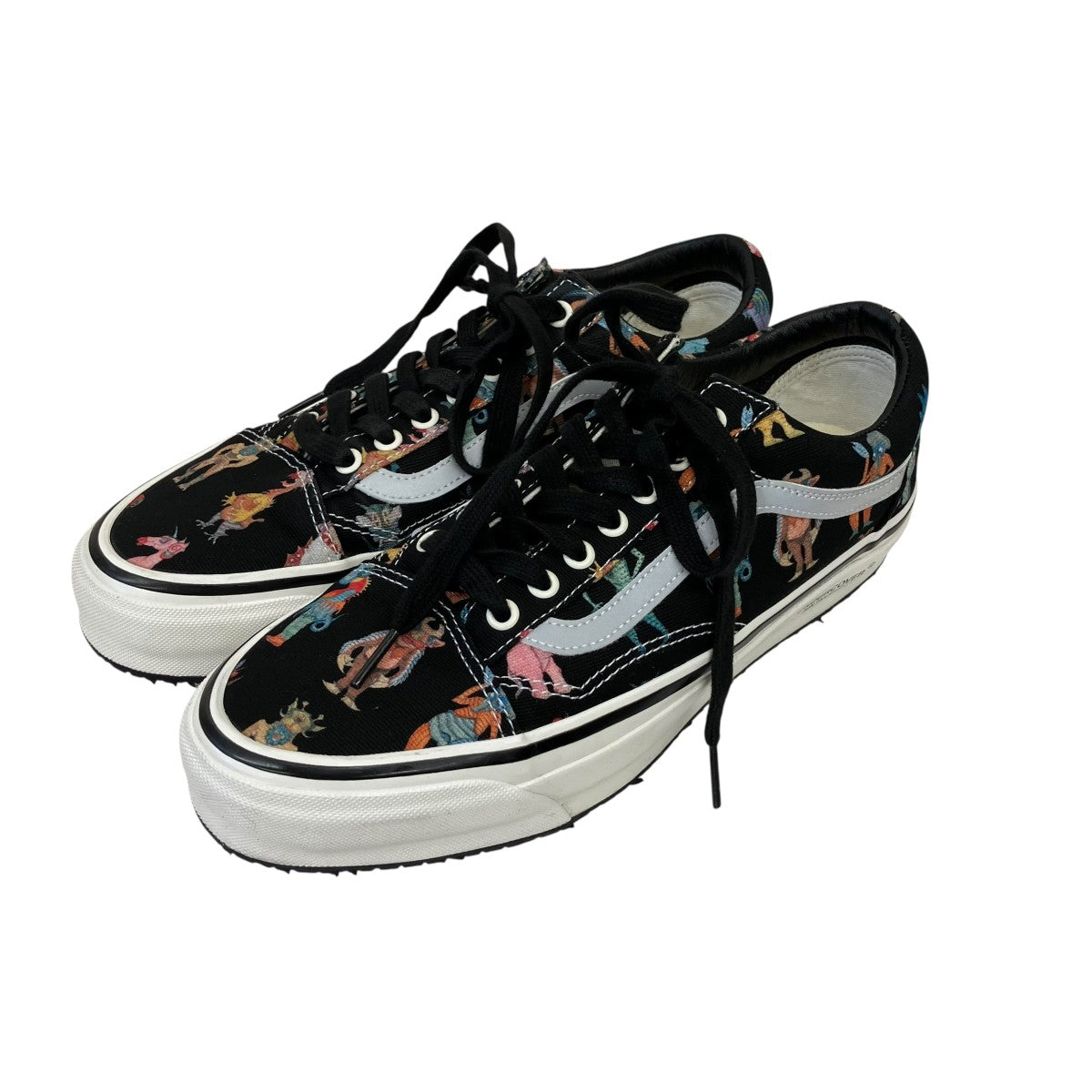 Old Skool Monster BlackローカットスニーカーVN000VANBLA