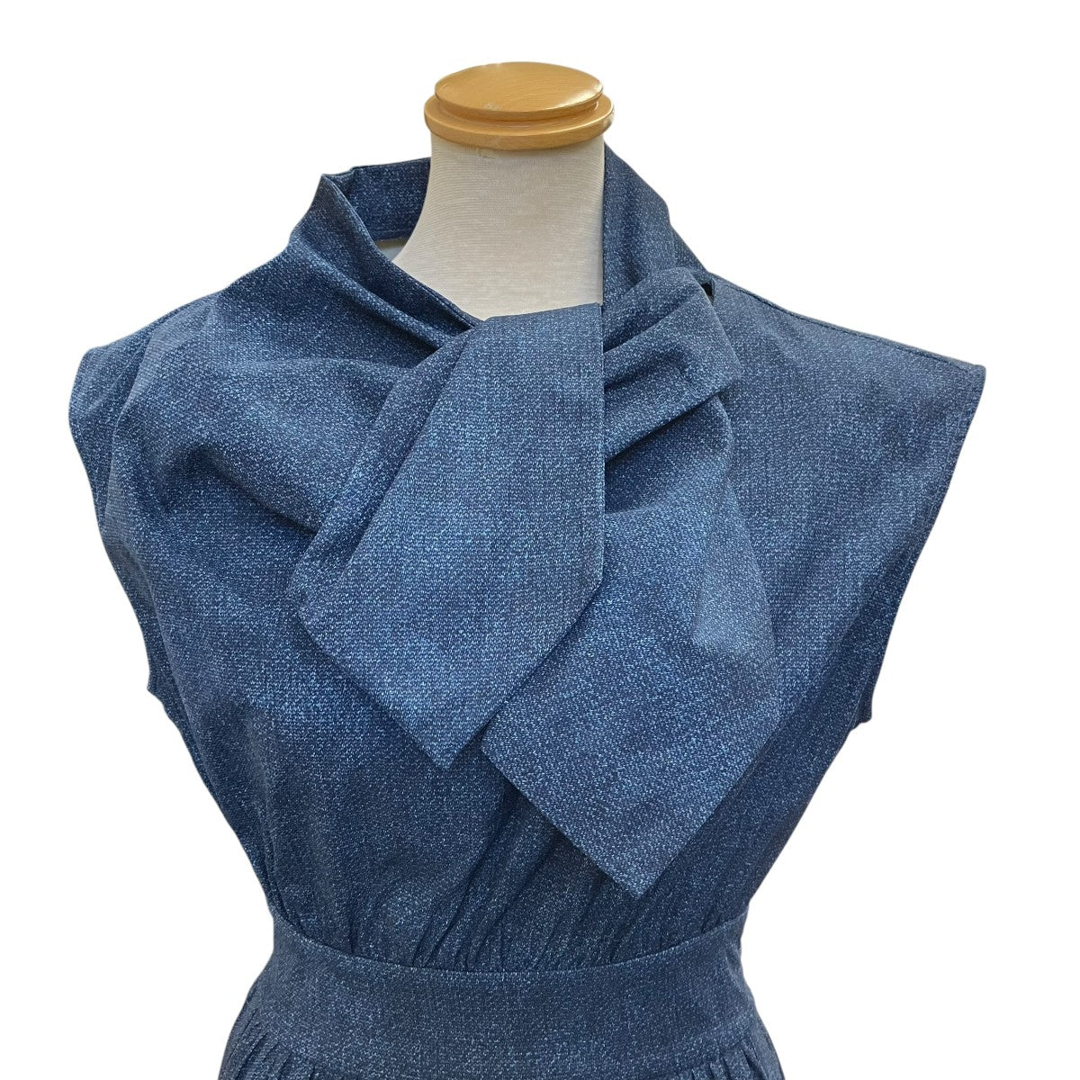 DENIM LIKE PLEATS DRESSノースリーブワンピース01110541050