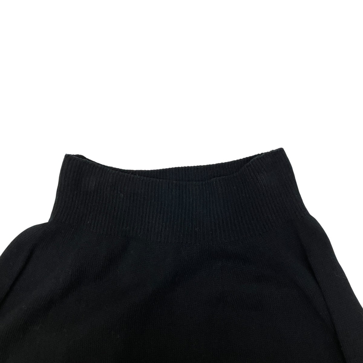 ニットパンツ