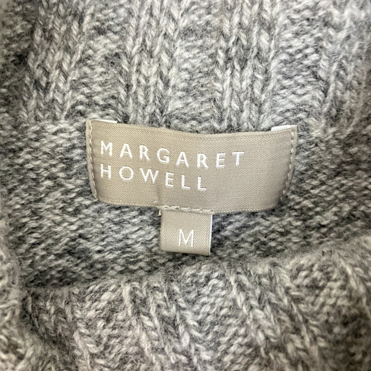 MARGARET HOWELL(マーガレットハウエル) カシミヤ混タートルネック