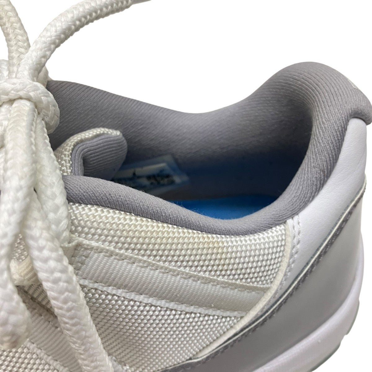 Air Jordan 11 Low Cement GreyスニーカーAV2187-140