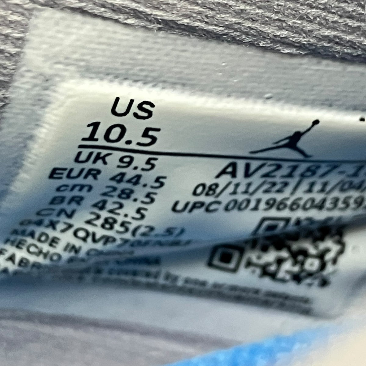 Air Jordan 11 Low Cement GreyスニーカーAV2187-140