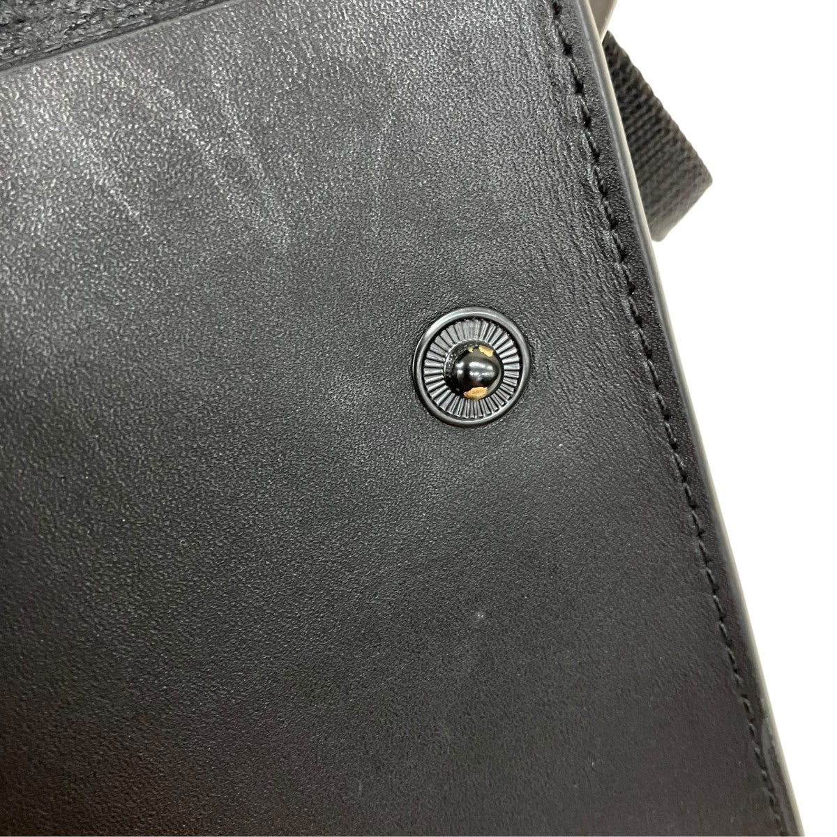 BURNISHED LEATHER POUCHショルダーポーチ