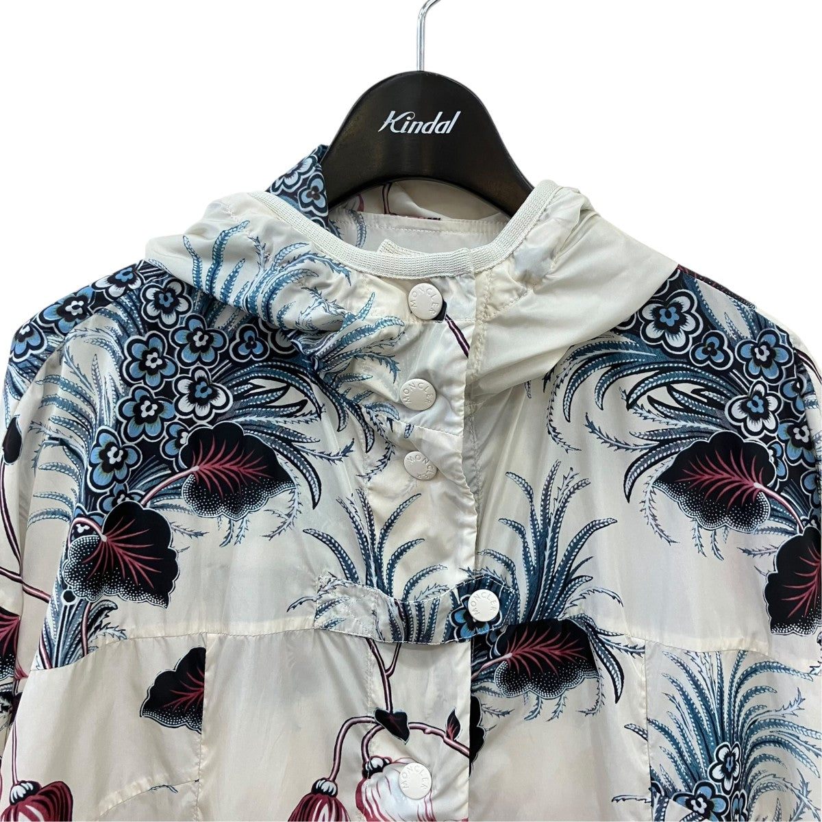 MONCLER 総柄ナイロンコートG10931CX74200 ALFARD 古着・中古-2枚目のアイテム画像