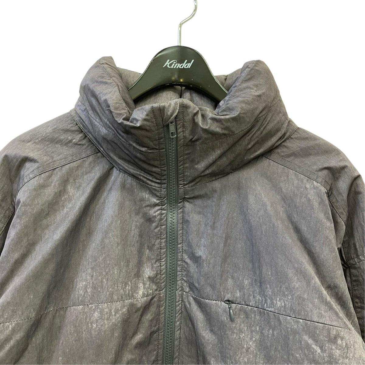 HUF STANDARD PUFFER JACKET 3中綿ジャケット 古着・中古-2枚目のアイテム画像
