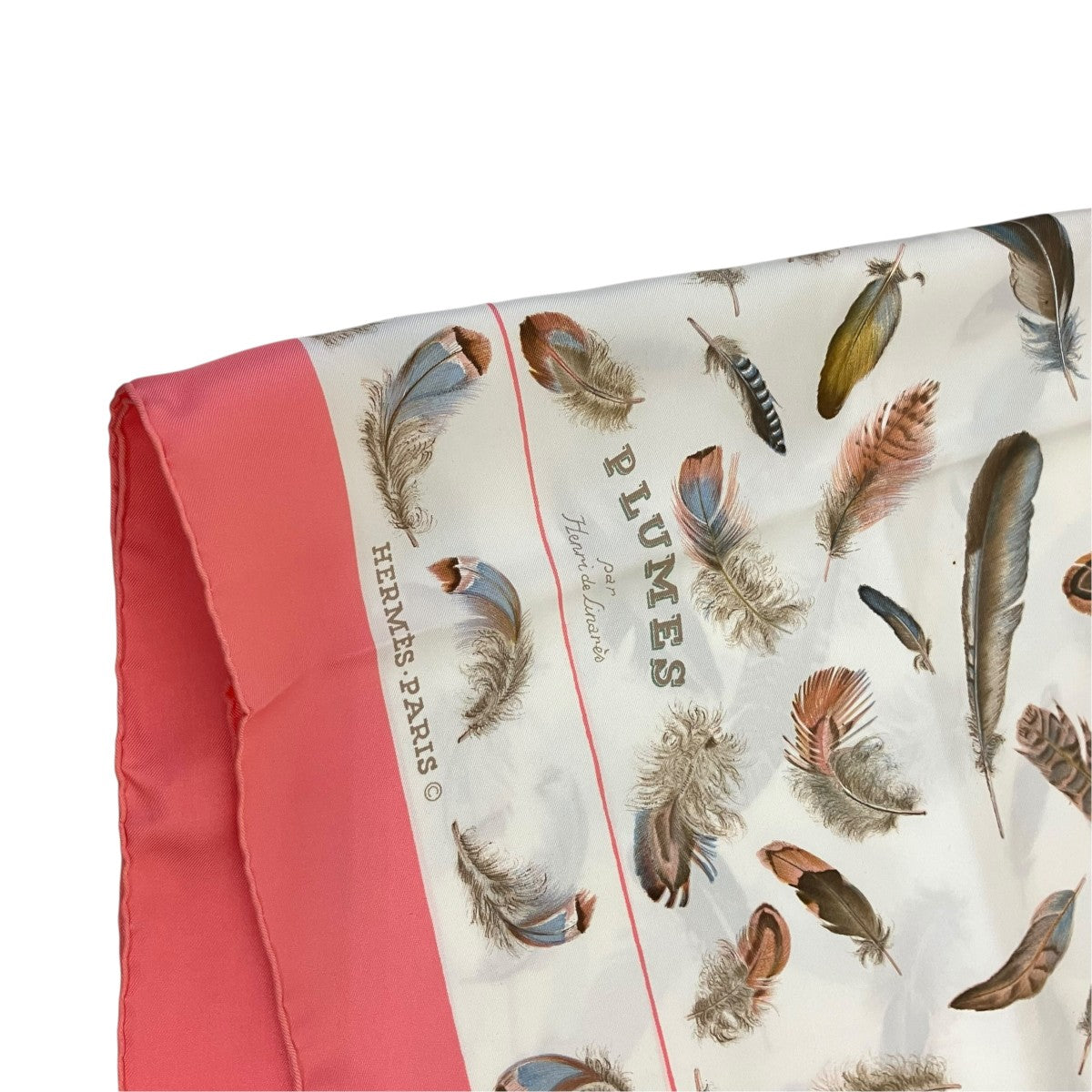 HERMES カレ90 FLEURS et PLUMES スカーフ HERMES(エルメス) シルクスカーフｶﾚ90 PLUMES ｶﾚ90 PLUMES ピンク