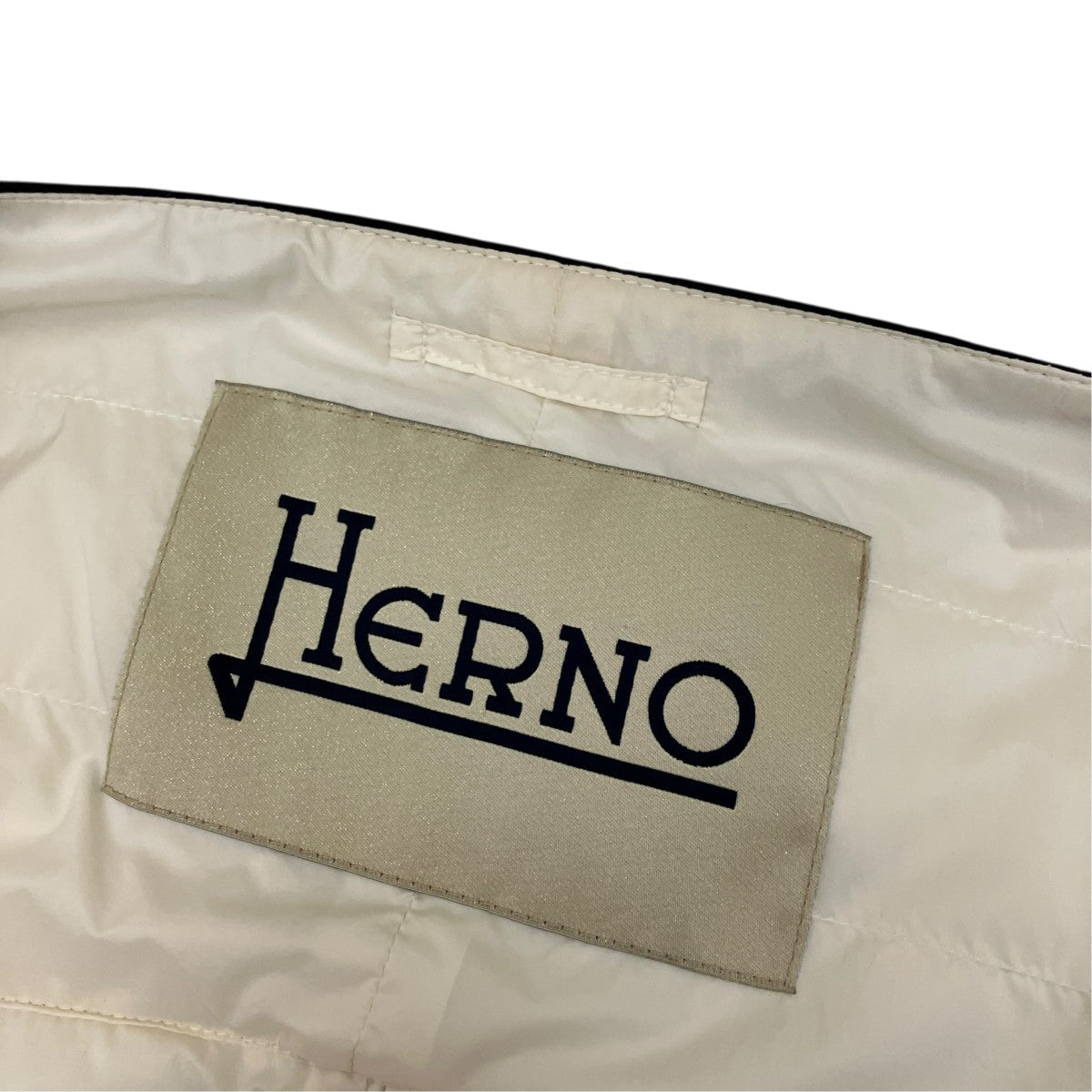 HERNO ノーカラーダウンジャケット 古着・中古-8枚目のアイテム画像