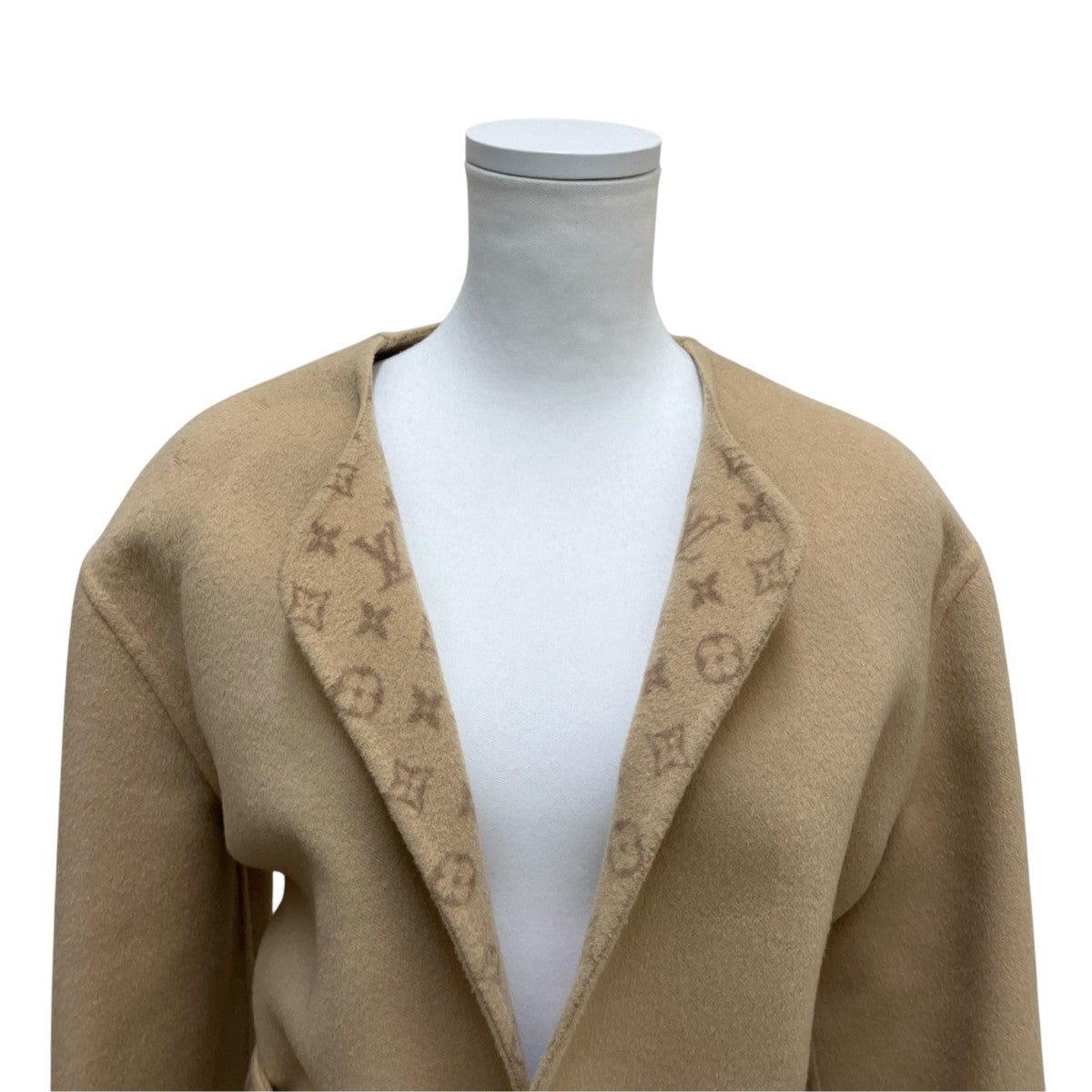LOUIS VUITTON 22AWシグネチャー ショートダブルフェイスラップコートシルク混ベルト付コートRW222W QWE FNCO23 古着・中古-2枚目のアイテム画像