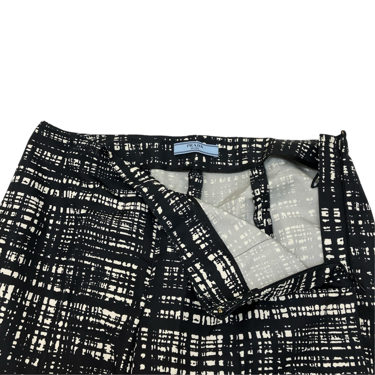 PRADA チェックシルクテーパードパンツ 古着・中古-3枚目のアイテム画像