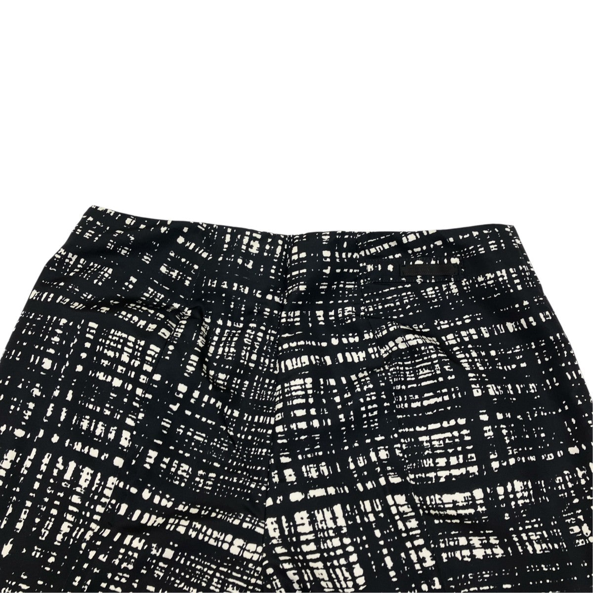 PRADA チェックシルクテーパードパンツ 古着・中古-4枚目のアイテム画像
