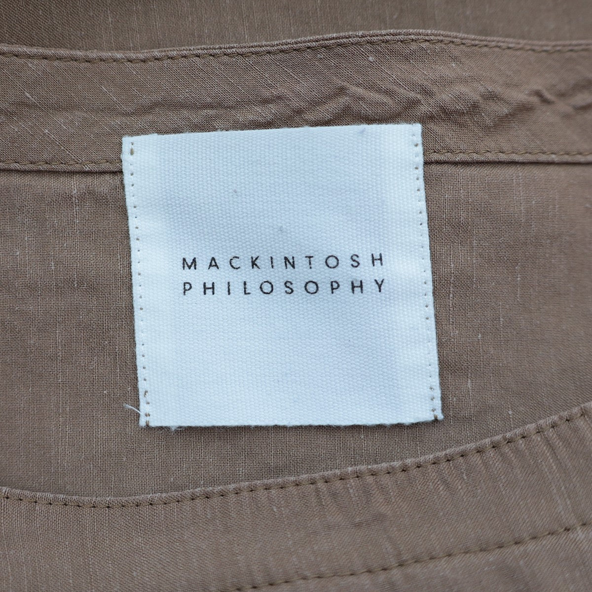 MACKINTOSH PHILOSOPHY(マッキントッシュフィロソフィー) ストレッチリネンクルーネックブラウス ブラウン サイズ  15｜【公式】カインドオルオンライン ブランド古着・中古通販【kindal】