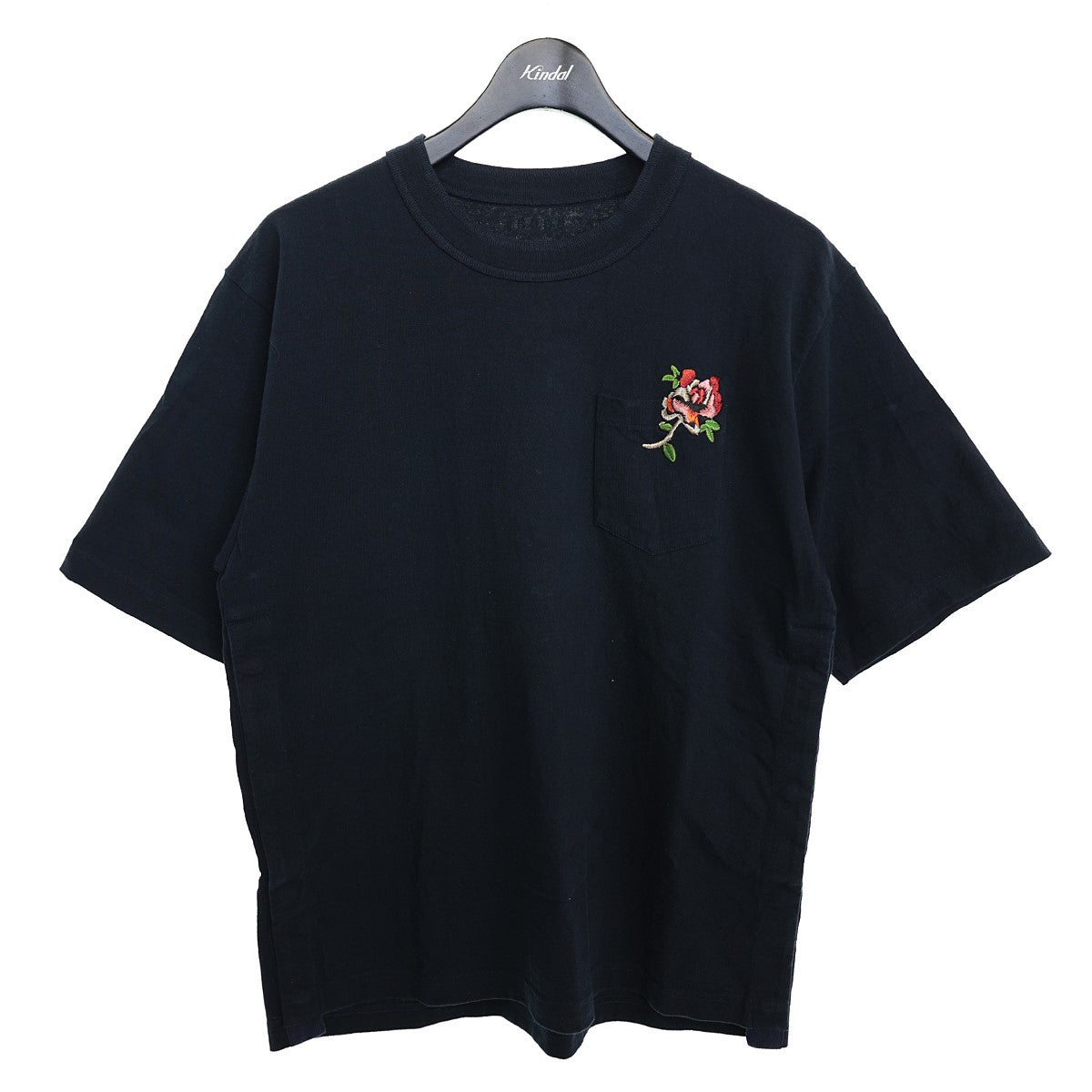 sacai(サカイ) サイドスナップボタンTシャツ Flower Embroidery T-Shirt 22-02868M ダークネイビー サイズ  13｜【公式】カインドオルオンライン ブランド古着・中古通販【kindal】