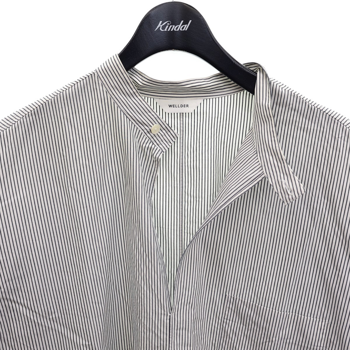 WELLDER(ウェルダー) Buck Side Tucked Band Collar Pullover ShirtストライプバンドカラーシャツWM20SSH08  WM20SSH08 ホワイト×グレー サイズ 4｜【公式】カインドオルオンライン ブランド古着・中古通販【kindal】