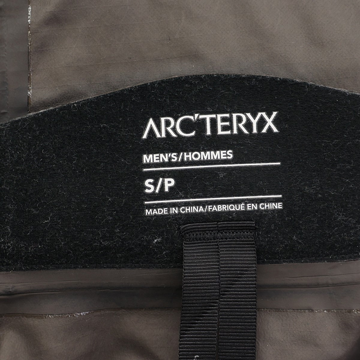 ARC'TERYX(アークテリクス) ZETA SL JACKETゴアテックスマウンテンパーカー21776-118584 21776-118584  グレー サイズ S｜【公式】カインドオルオンライン ブランド古着・中古通販【kindal】