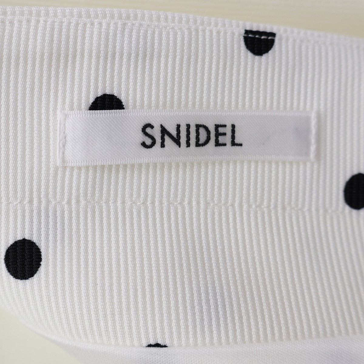 Snidel(スナイデル) シンプルタイトスカートドット柄ロング