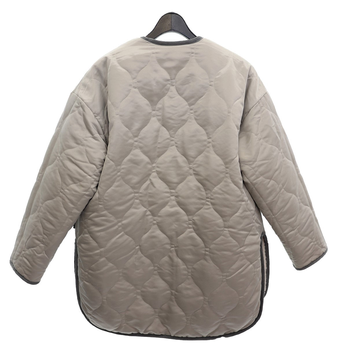 Plage×Traditional Weatherwear(プラージュ×トラディショナルウエザーウエアー) plage別注 リバーシブル QUILT  MID ジャケットボア／キルティングノーカラーコートL222APQCO0353VP