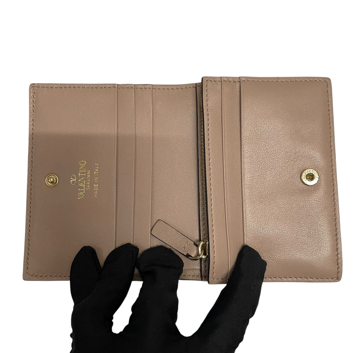 ヴァレンティノ・ガラヴァーニの2つ折り財布です。 VALENTINO GARAVANI 古着・中古 財布・小物 アイテム