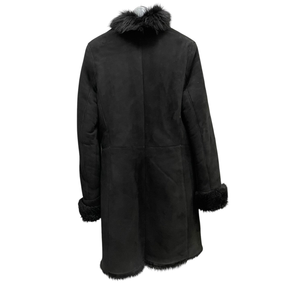 ムートンコート