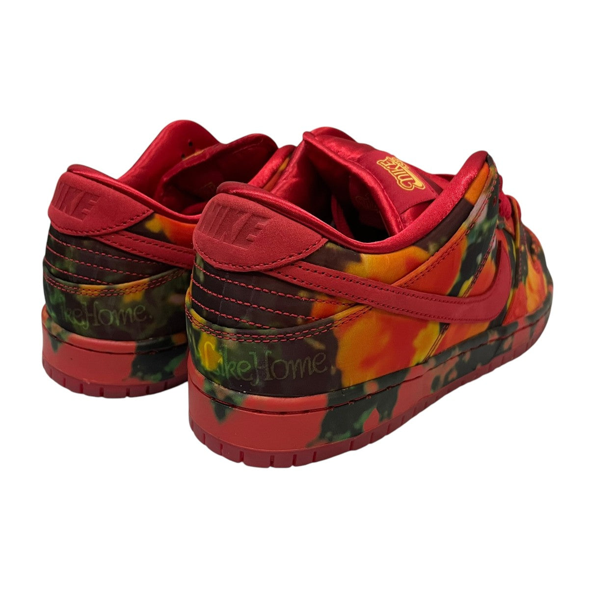 レッドアイズ・ブラックドラゴン 限定版 Nike ナイキ ワッペン 水 ジャンプ NIKE 【値下げ】NIKE×The Wizard of Oz SB Dunk Low Poppy Field