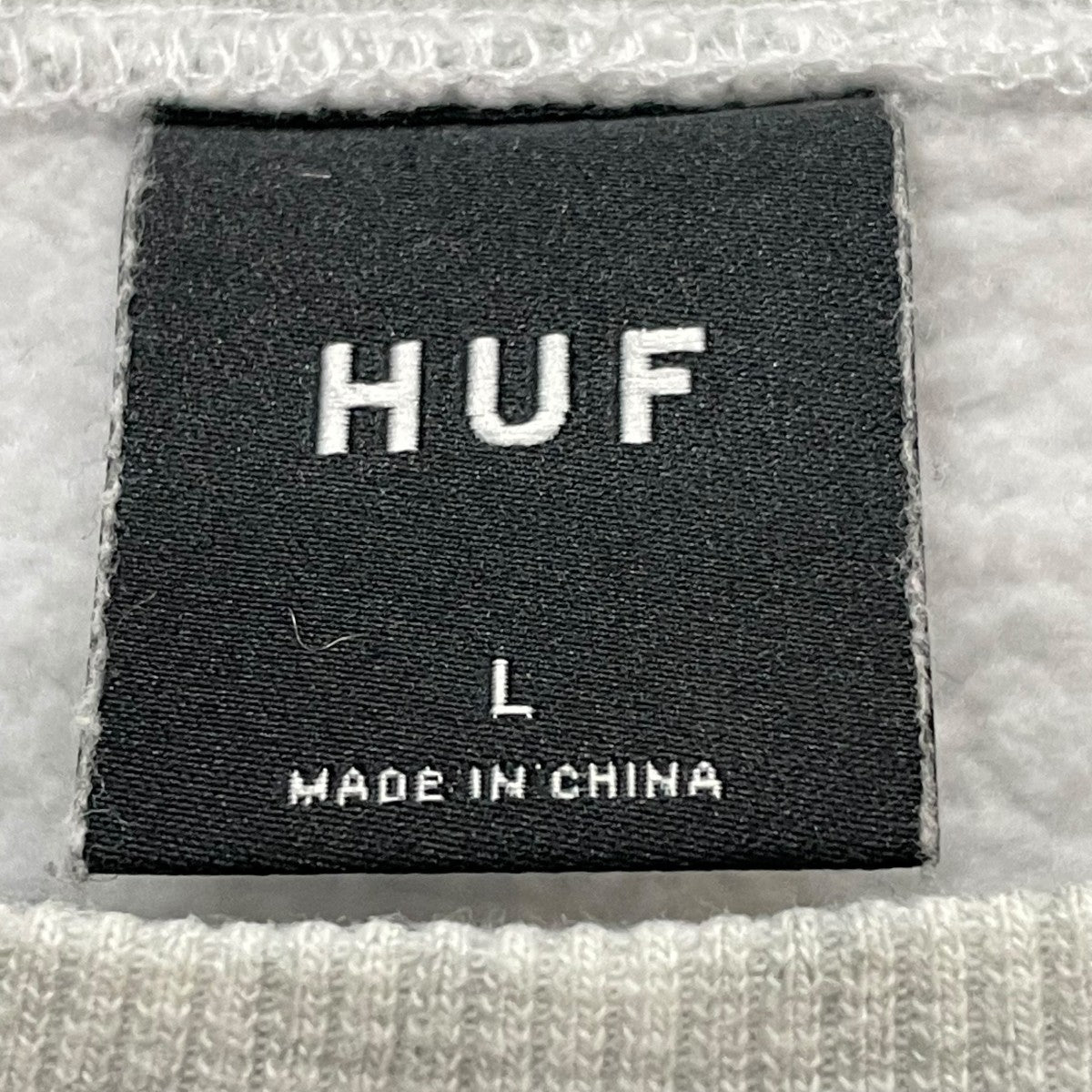 HUF(ハフ) スウェットWORLD OF MYCOLOGY CREW WORLD OF MYCOLOGY
