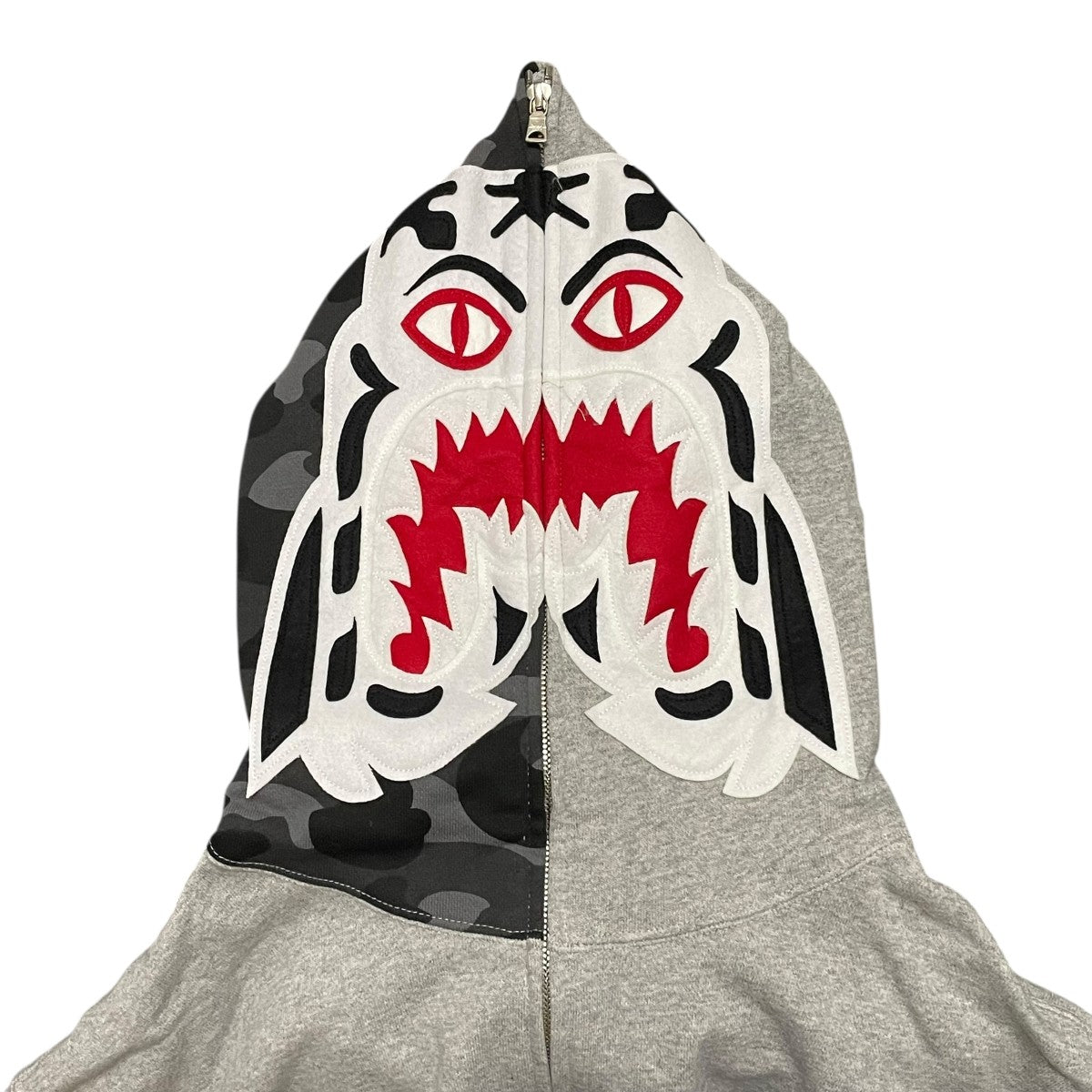 A BATHING APE グレー パーカー　Lサイズ A BATHING APE(アベイシングエイプ) タイガーパーカー グレー