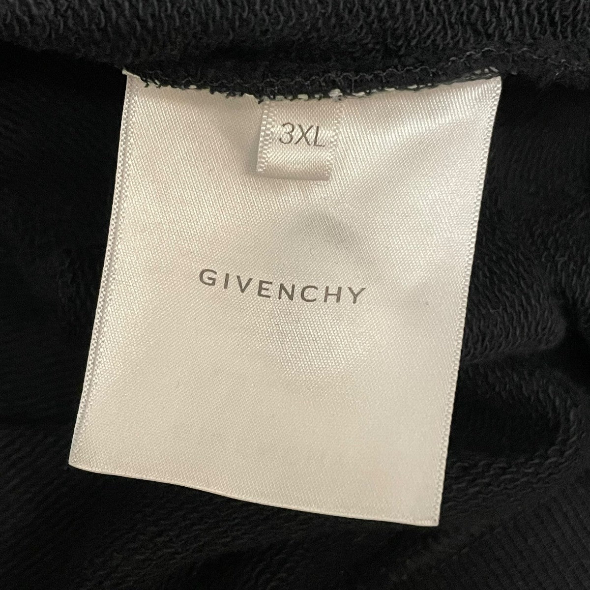 スウェット【GIVENCHY】関税/送料込み フリース素材 ポケット1つ フリース GIVENCHY(ジバンシィ) スウェット・トレーナー(メンズ