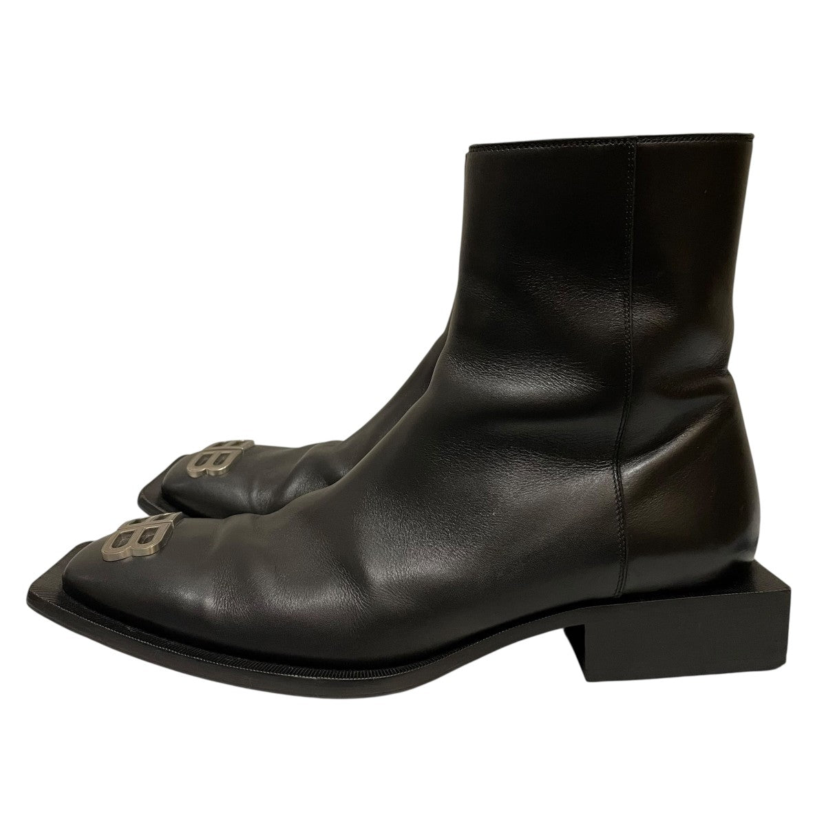 a*中様 BALENCIAGA BBロゴ リムブーツ スクエアトゥ サイドジップ BALENCIAGA(バレンシアガ) FLAT RIM BOOTIE BBロゴプレート