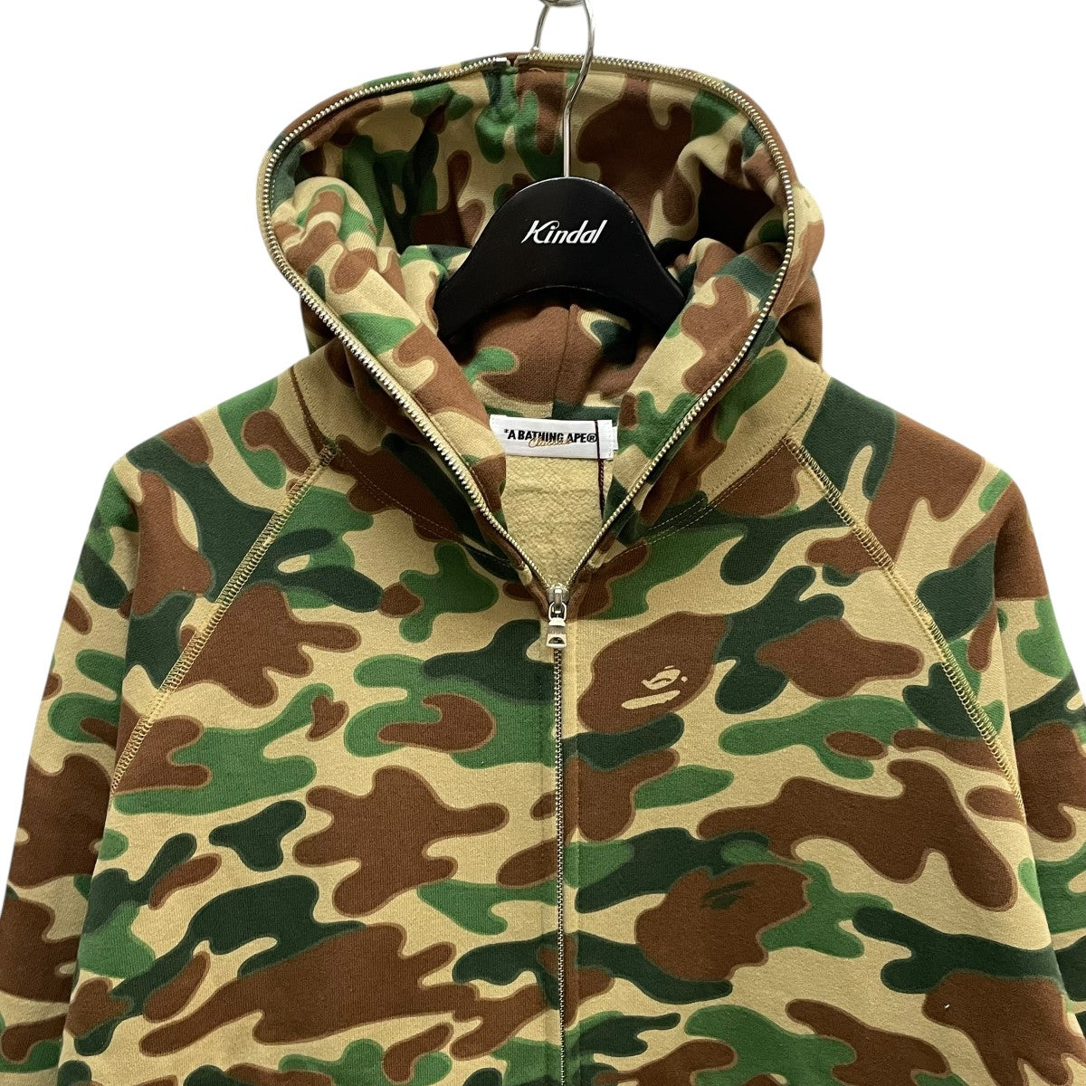 A Bathing Ape 迷彩パーカー Lサイズ A BATHING APE(アベイシングエイプ) / ジップパーカー/L