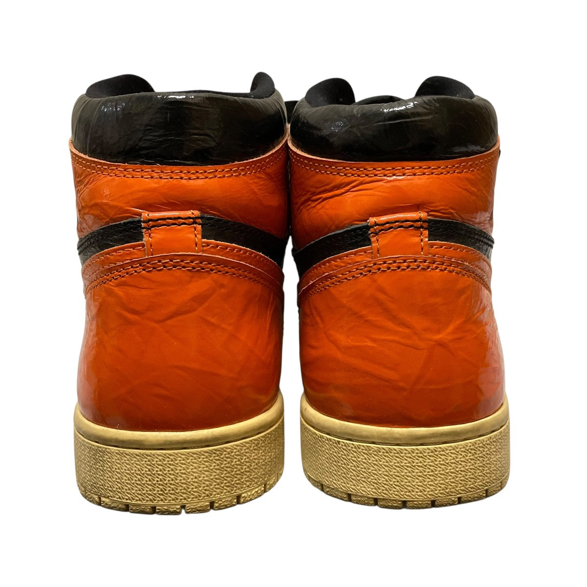 RETRO HIGH OG SHATTERED BACKBOARD 3．0ハイカットスニーカー555088-028