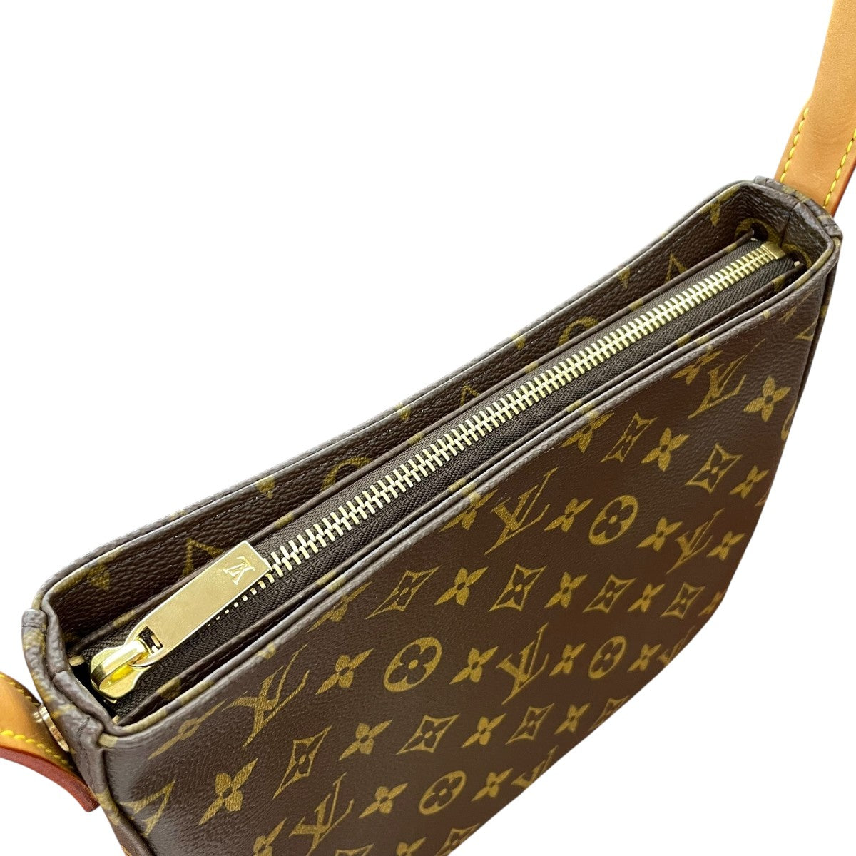 LOUIS VUITTON(ルイヴィトン) ルーピングMMショルダーバッグ