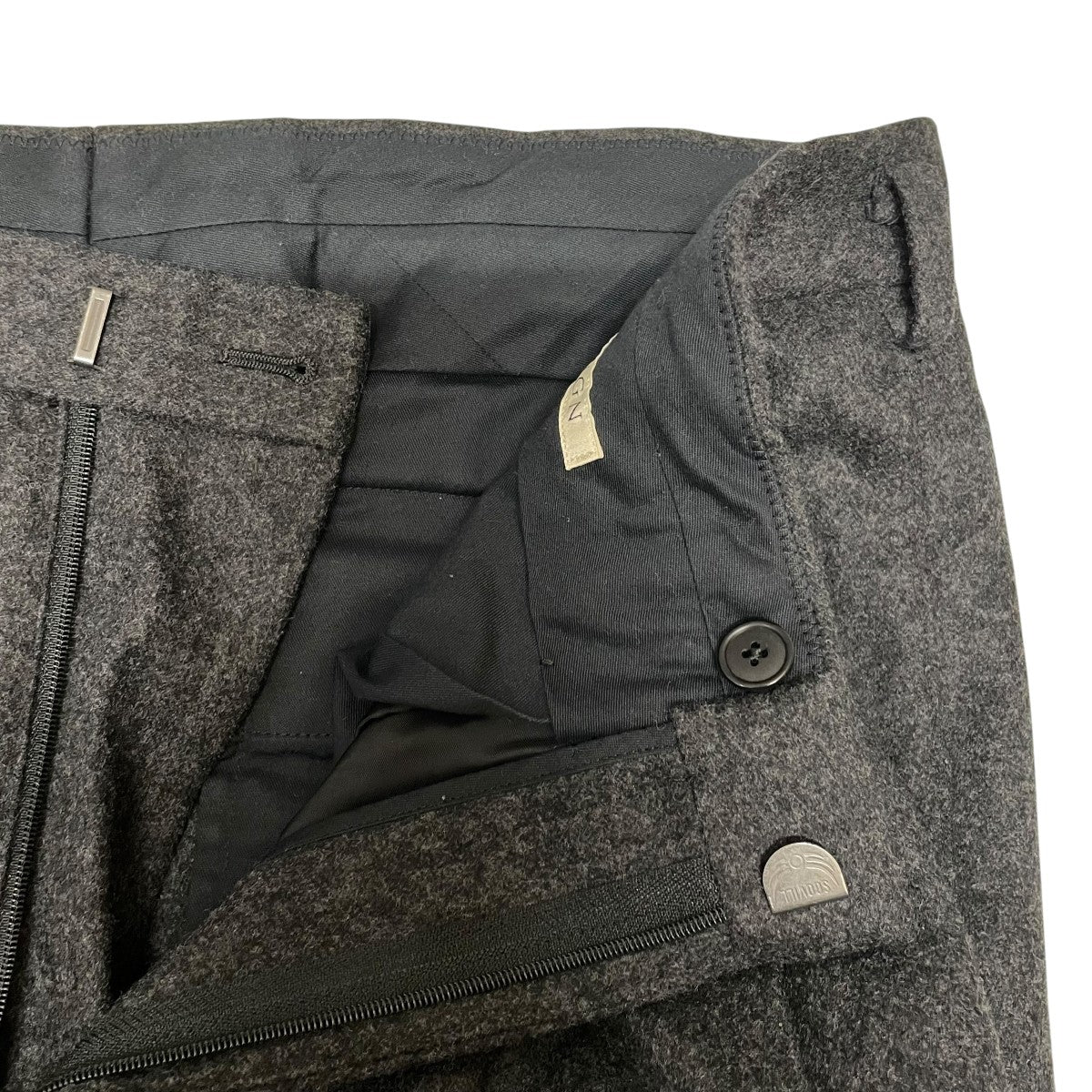 HEUGN ユーゲン E TROUSER 006 2プリーツパンツ 3 HEUGN ユーゲン GEORGE TROUSER 006 2プリーツパンツ 3 - メルカリ