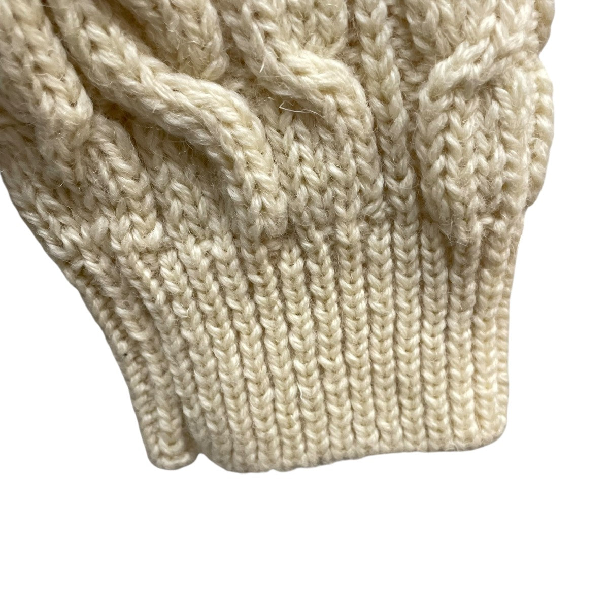 LL.Bean ケーブルニットLサイズ アイボリー L．L．Bean(エルエルビーン) ケーブルニット245061 245061 アイボリー