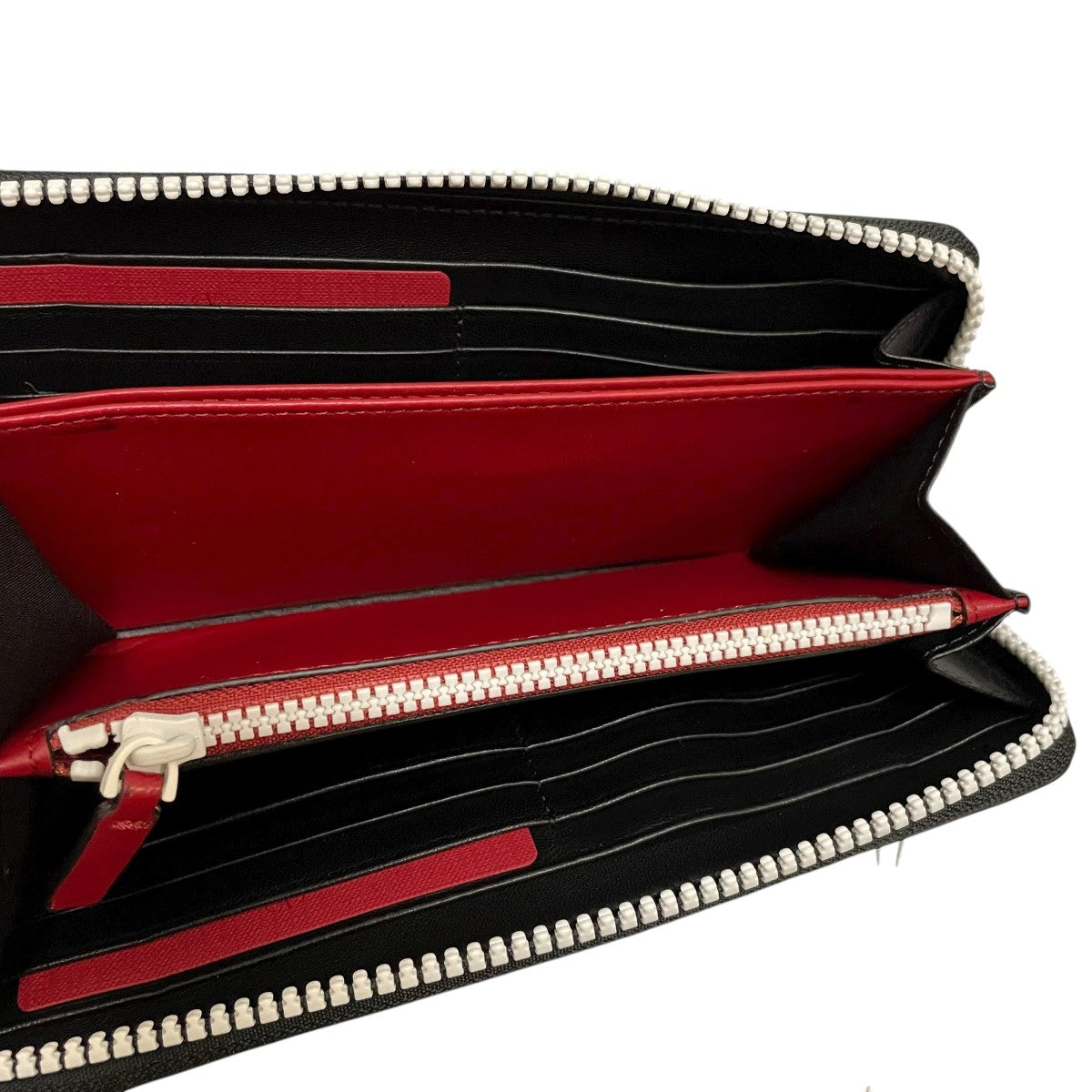 VALENTINO(ヴァレンチノ) 長財布PW2P0P00RVH PW2P0P00RVH ブラック