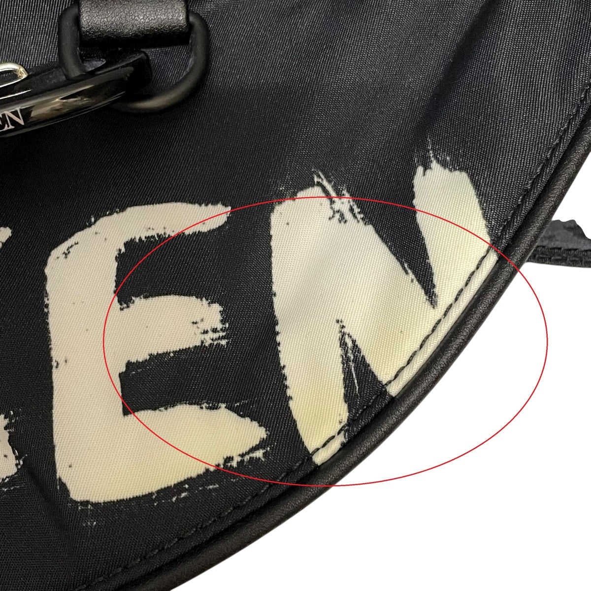 ALEXANDER MCQUEEN ショルダー レザーバッグ Alexander McQueen アレキサンダー・マックイーン ナックル