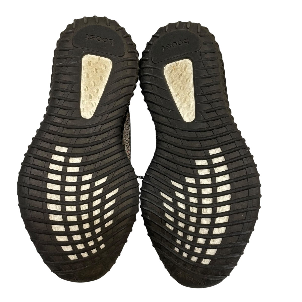 YEEZY Boost 350V2スニーカーHQ7045