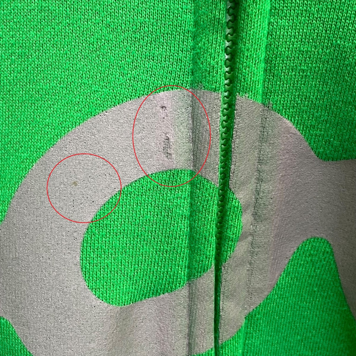 ジップパーカー