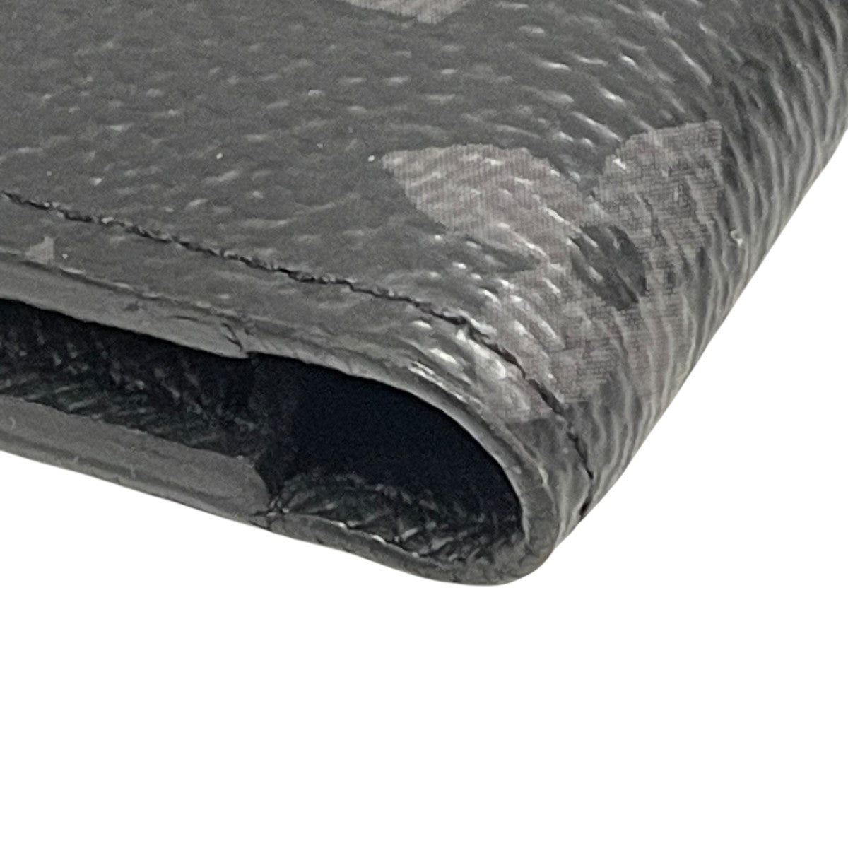 LOUIS VUITTON モノグラムエクリプスクーヴェルテﾕールパスポールNMカードケースM64501 古着・中古-4枚目のアイテム画像