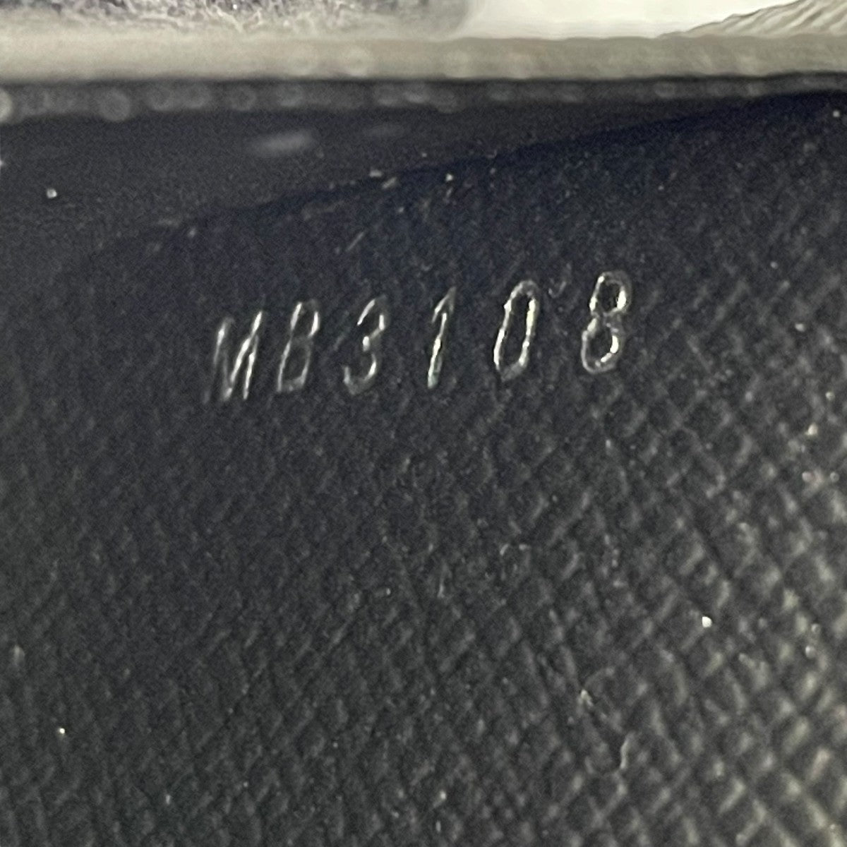 LOUIS VUITTON モノグラムエクリプスクーヴェルテﾕールパスポールNMカードケースM64501 古着・中古-6枚目のアイテム画像