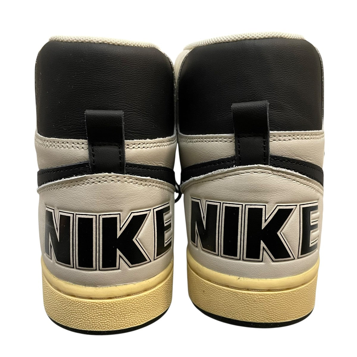 ハイカットスニーカーFD0394-030