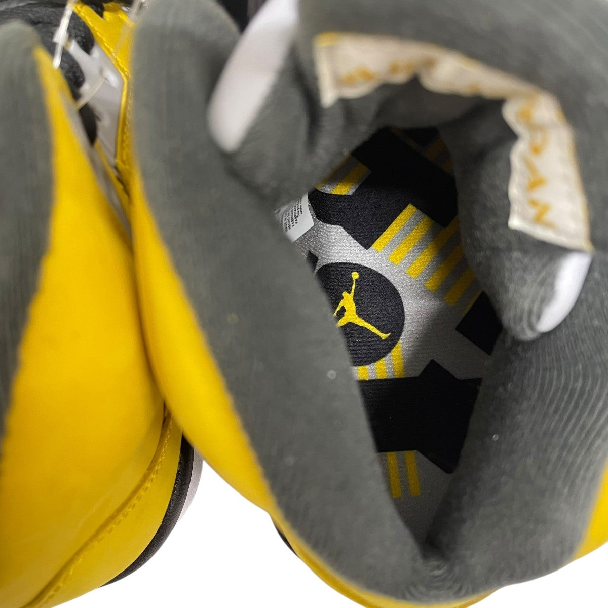 NIKE AIR JORDAN 5 RETRO YELLOWスニーカーIO3372-700 古着・中古-5枚目のアイテム画像