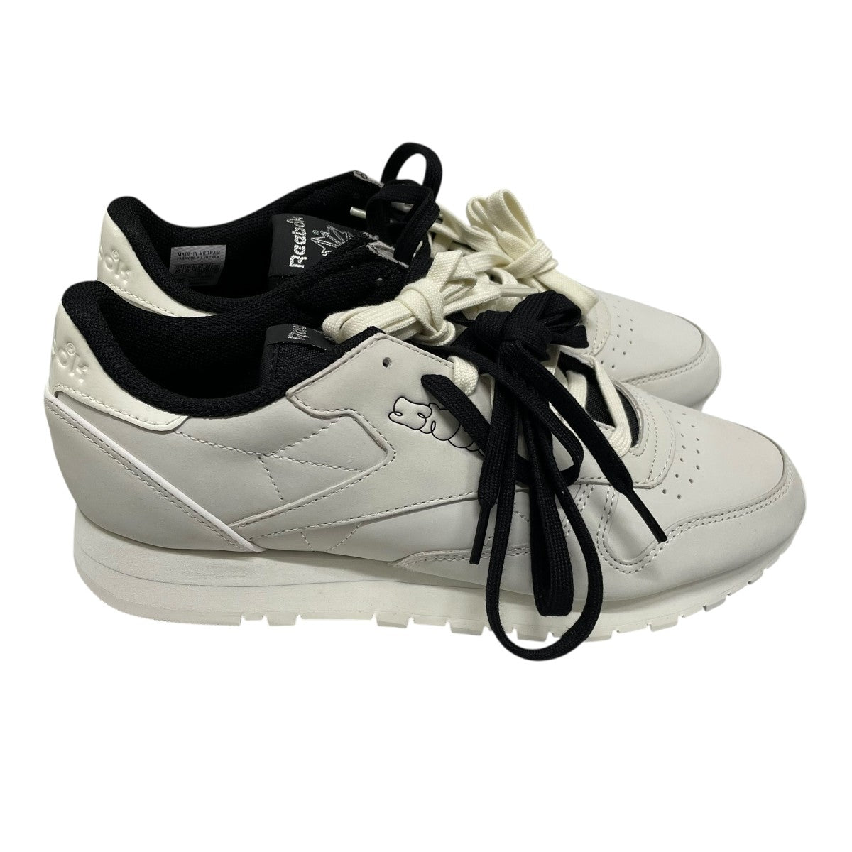 スニーカーIE9215