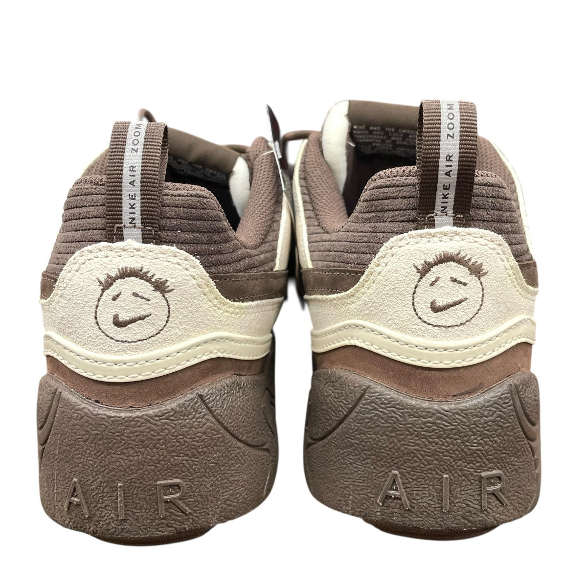 NIKE×TRAVIS SCOTT スニーカーHQ3072-400 古着・中古-4枚目のアイテム画像